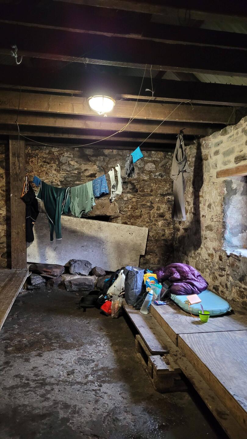 Cozy bothy life