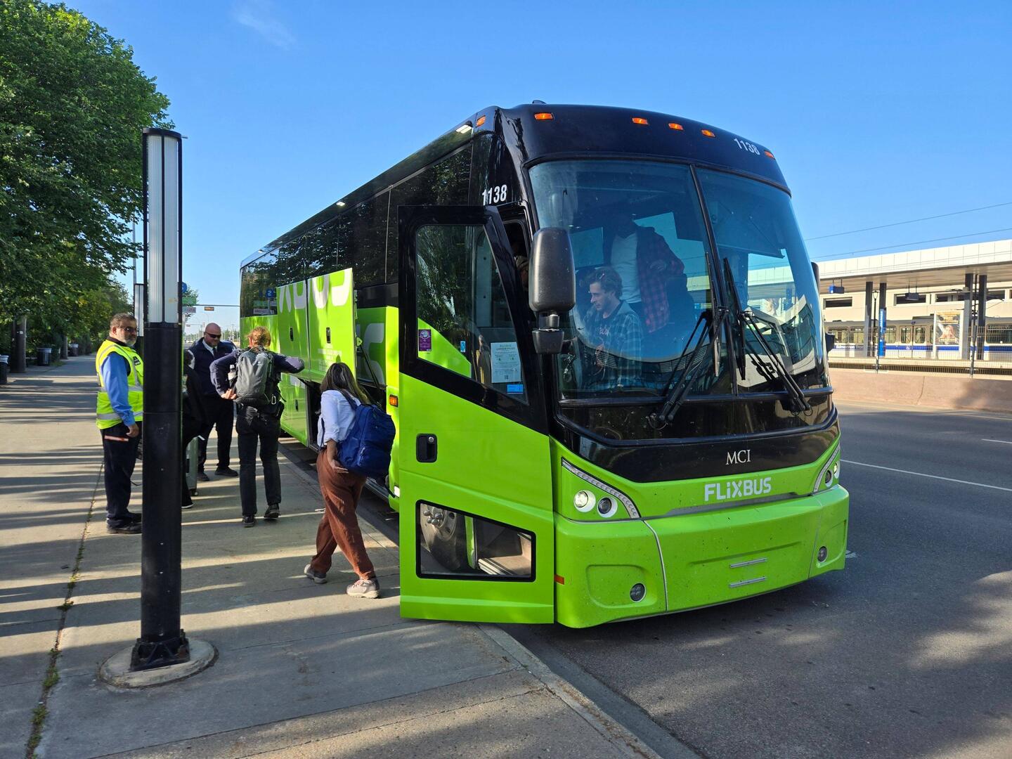Entspannt und preiswert mit dem Flixbus von Reed Dear nach Edmonton