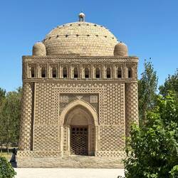 Mausoleum im Park