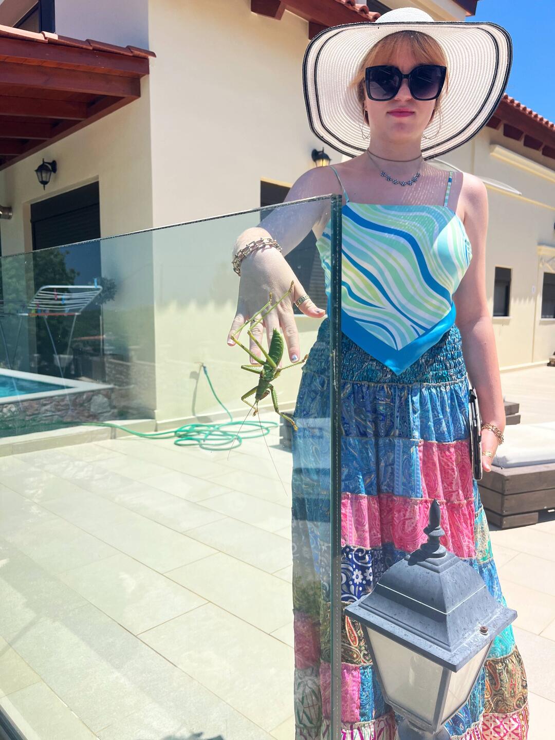 That's a big grasshopper