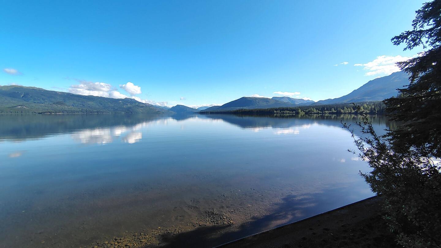 Kinaskan Lake am Morgen