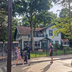 Hauptavenue des Bade- und Kurortes