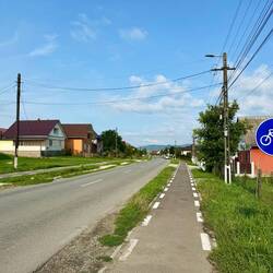 In Petriș gibt es tatsächlich Fahrradwege.