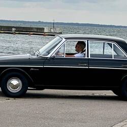 Ein Ford Taunus 20 M wie in damals mein Vater fuhr.