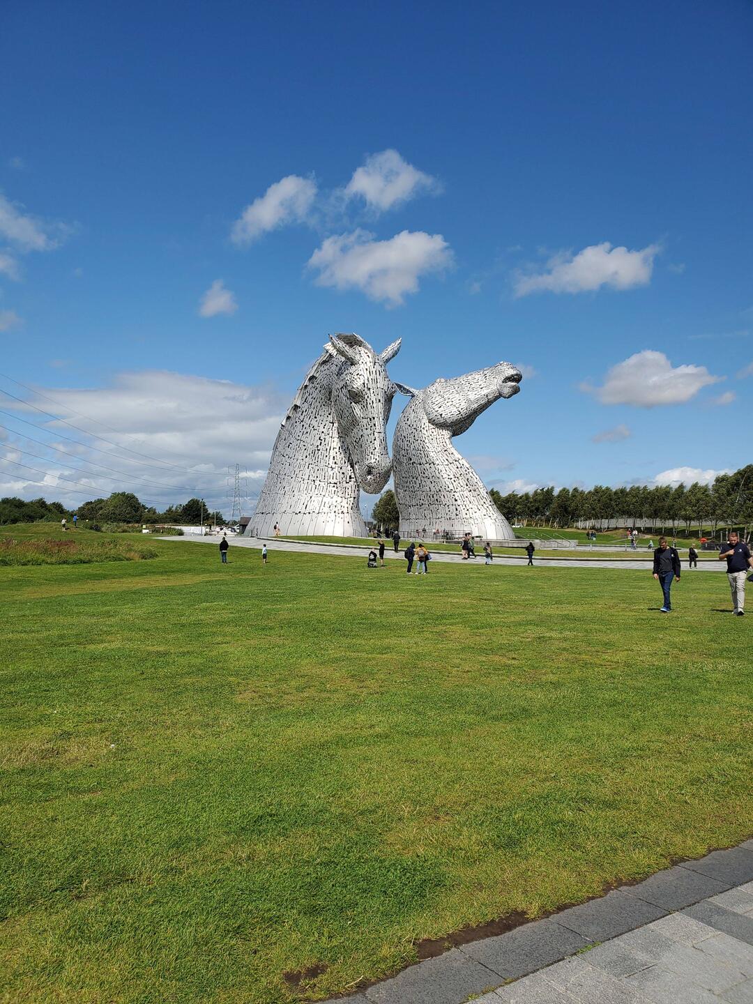 Die Kelpies Duke (links) und Baron (rechts)