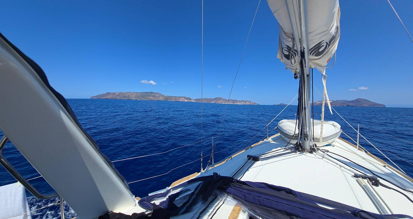 Vulcano rechts in Sicht