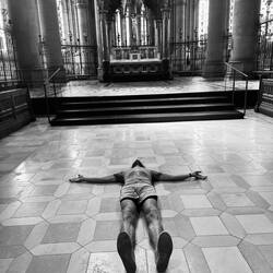 Neues Hobby - Churchfloor'len (österreichisch für auf dem Kirchenboden entspannen)