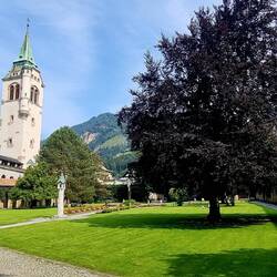 ... und der dazugehörige Park.