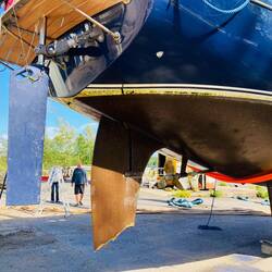 Das abgebrochene Ruder (das Blaue ist vom Hydrovane, dem 2. Autopiloten)