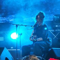 Emma Ruth Rundle, von Anfang an grandios.
