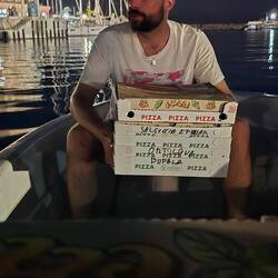 Niclas als Pizza Lieferant