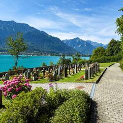 Thunersee from the church cemetery — Ringgenberg.