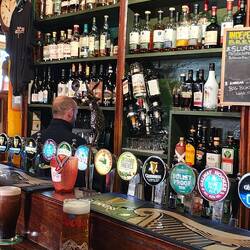 Pub "Tigh Neachtain"