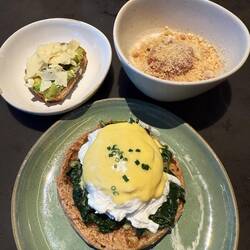 Capital One Lounge Breakfast