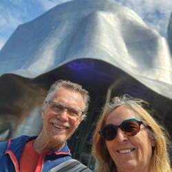 Der "Hut" steht uns gut, oder? 😝