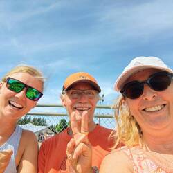 Kendra, DIE Rodeo-Expertin, sooo nett 👍