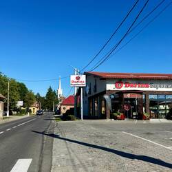 Im Dorf Adrian fand ich in diesem Laden endlich ein Müesli für mein Frühstück.