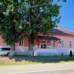 Während ich mein Käsesandwich gegessen habe, probte auf der anderen Strassenseite eine Band.