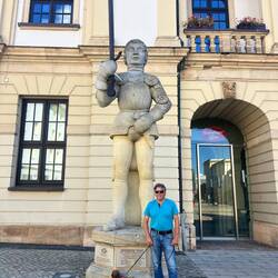Magdeburger Roland (li.)und Appenzeller Karl (re.)