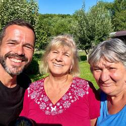 Die beiden Frauen wollten mit mir ein Selfie machen.