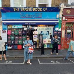 Famous shop in the movie.