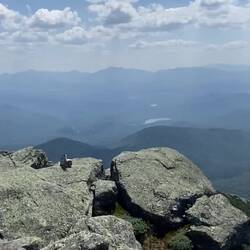 Leider etwas diesig-zu Recht ist die Region als Gipfel Wilderness benannt!