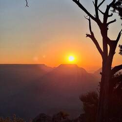 Sonnenaufgang im Grand Canyon