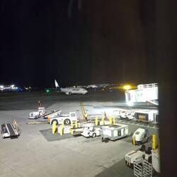 Hier kommt das Flugzeug ... Brrrrrschwuuuuschhhh