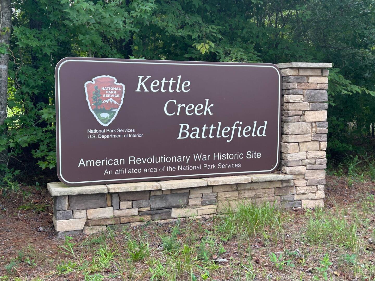 I did not have time to hike the trail into the actual battleground to see graves and monuments