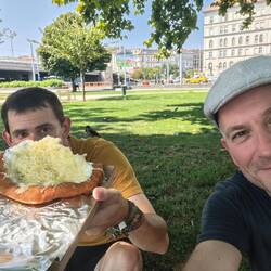 Langos am Donauufer