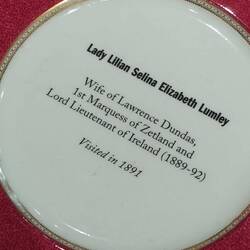 Damit auch jeder weiß, wo er sitzt