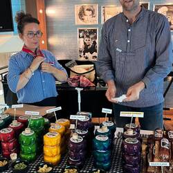 Käseverkostung an Bord