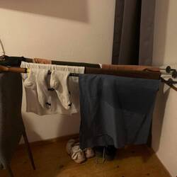Trekkingstöcle werden zu Wäscheleinen
