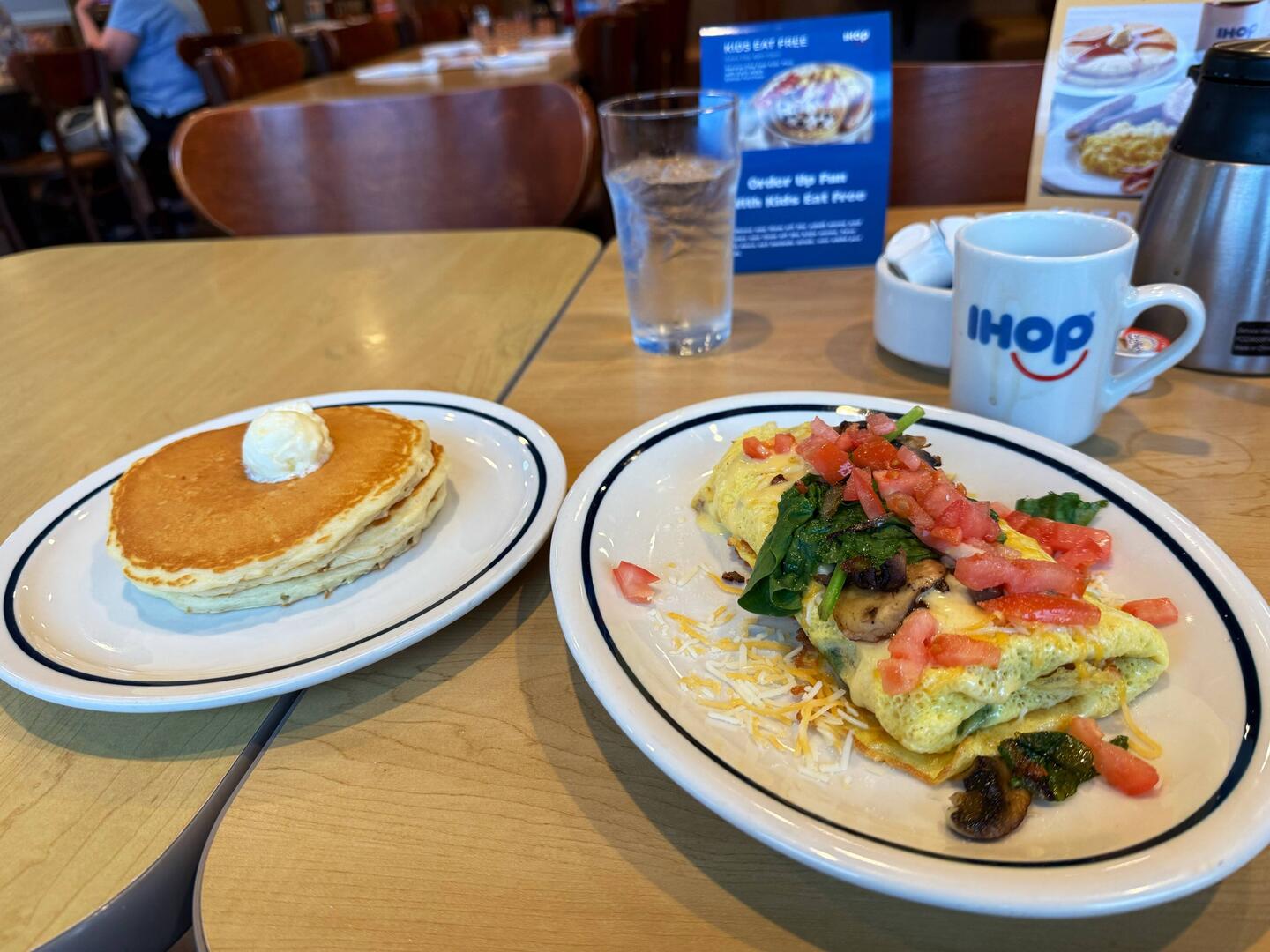 Da es geregnet hat, wurde im IHOP gefrühstückt- hat mir aber nicht gut getan 🤢