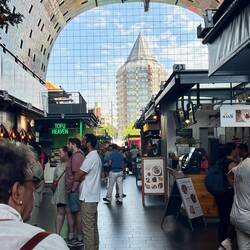 Blick aus der Markthalle
