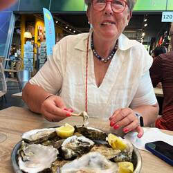 ... und hinterher eine Portion Austern. Lecker!