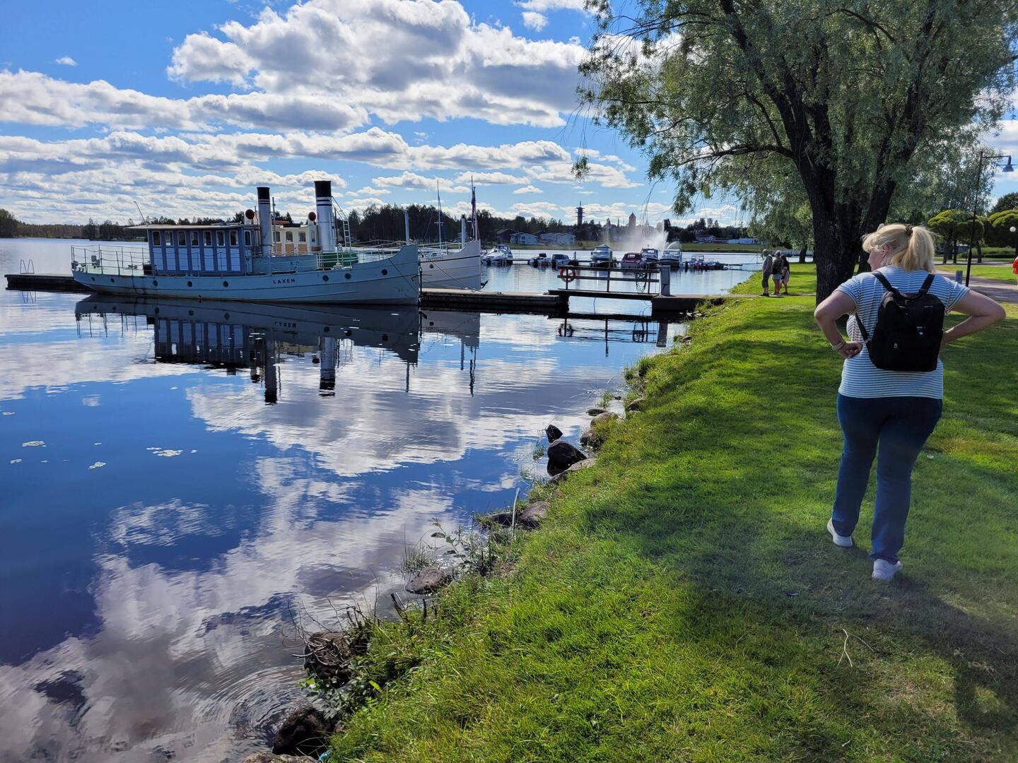 Uferpromenade von Mora