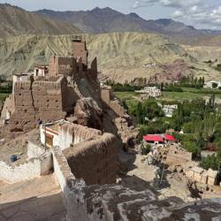 Kloster Basgo im Bau