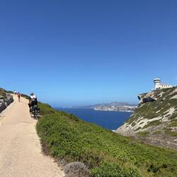 Rauf zum Leuchtturm von Pertusato