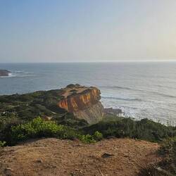 Ganz vorne auf dem Klippenvorsprung machen wir auch Yoga 😍