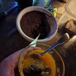 Cacao-Chia-Nachtisch mit Apfel-Mango-Kompott