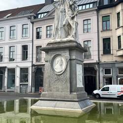 Jan Frans Willems (1798-1846) gewidmetes Denkmal, gemeißelt von Isidoor De Rudder (1899)