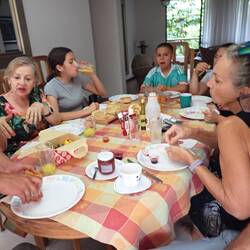 A quick farewell dinner with Leticia, Juli, and family.