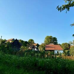 In Inlăceni ist es wunderschön und unglaublich ruhig.