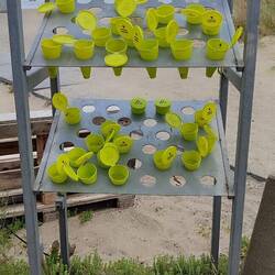 ... Aschenbecher für den Strand, gute Idee