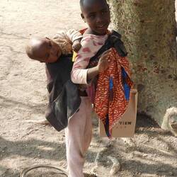 Wir haben immer versucht den Kindern unsere Lunch Pakete zu geben