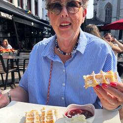 Zum Abschluss gab es eine leckere Waffel mit Kirschen und Schlagsahne