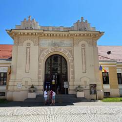 Eingang zu Halle der Einheit