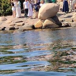 ..die kleine Meerjungfrau mal von hinten, von vorn schon zweimal gesehen