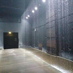 Der reflektierende Korridor, Entwurf zum Stoppen des freien Falls von Olafur Eliasson